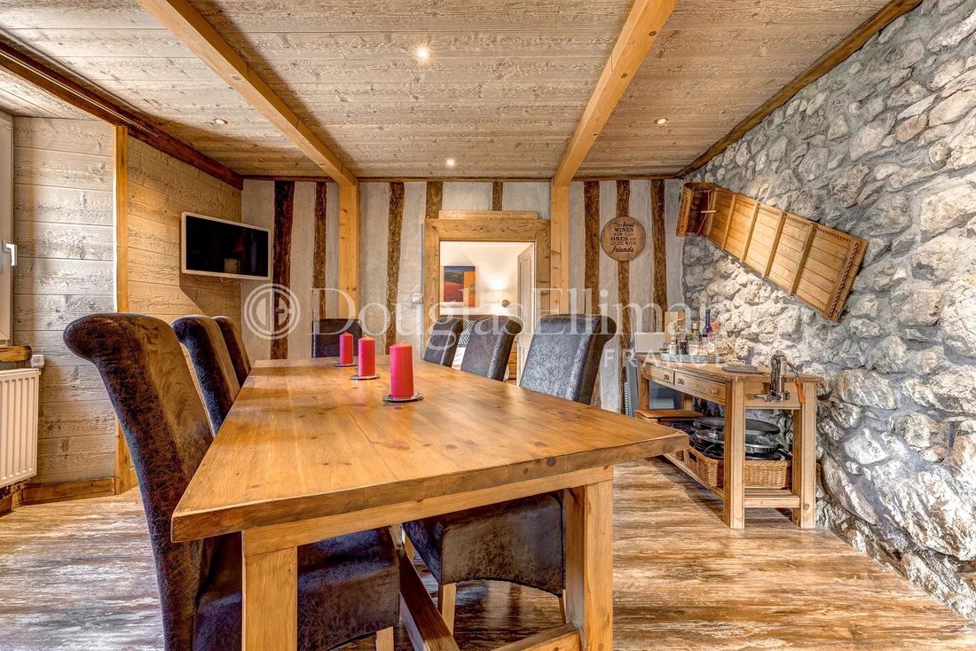 Chalet in Le Biot, Auvergne-Rhône-Alpes, France 5 - 15584771