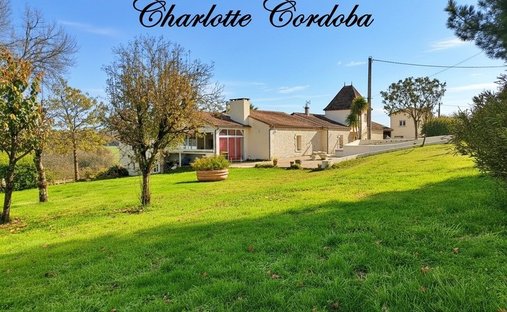 Castle for Sale in Marmande, Nouvelle-Aquitaine, France