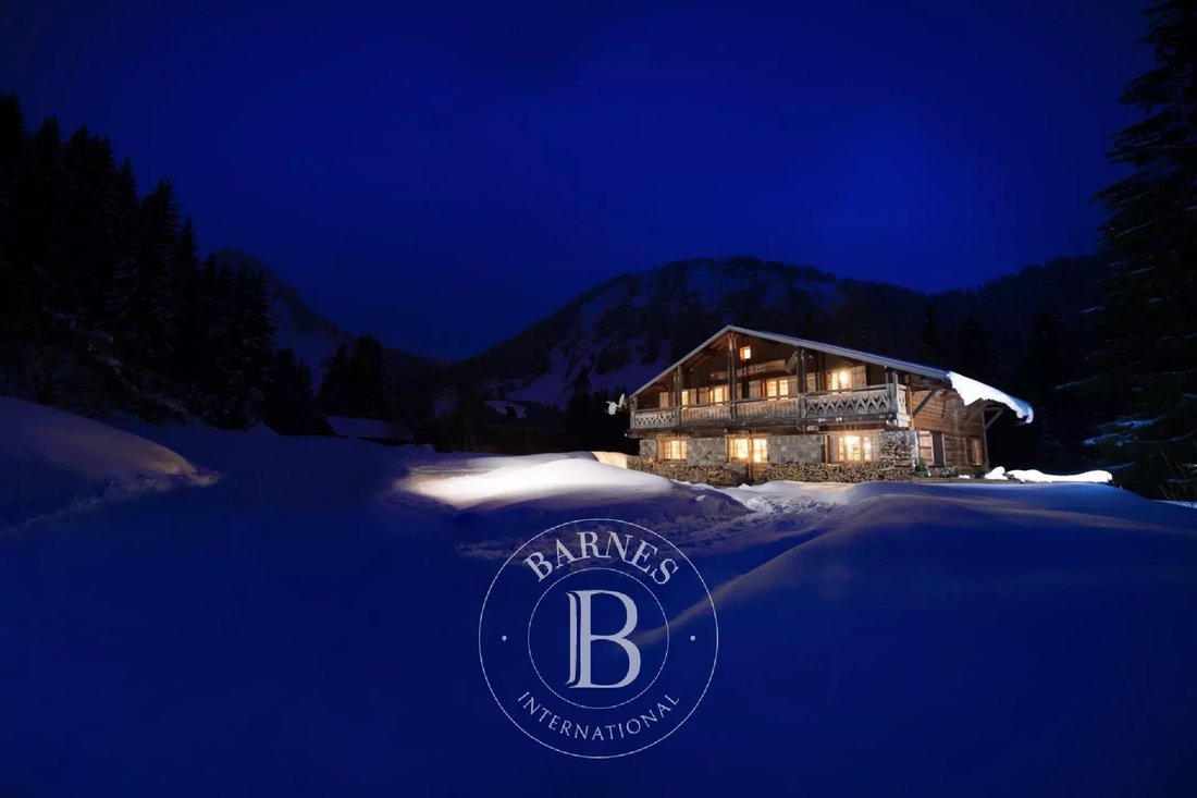 Chalet in Essert-Romand, Auvergne-Rhône-Alpes, France 3 - 15395184