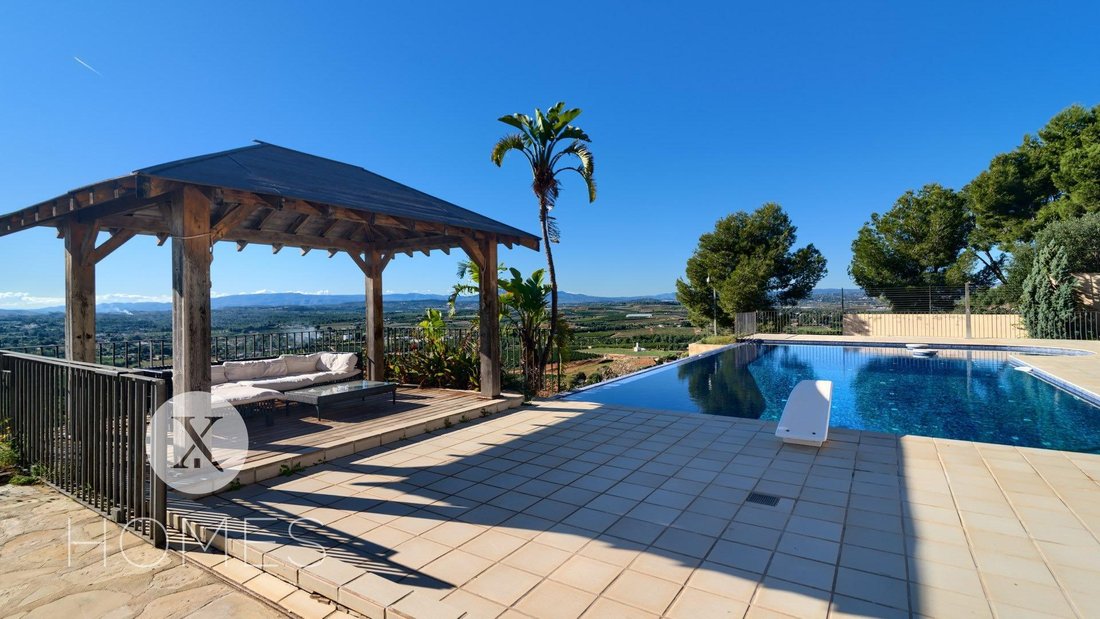 Villa in Torrent, Valencian Community, Spain 2 - 16704050