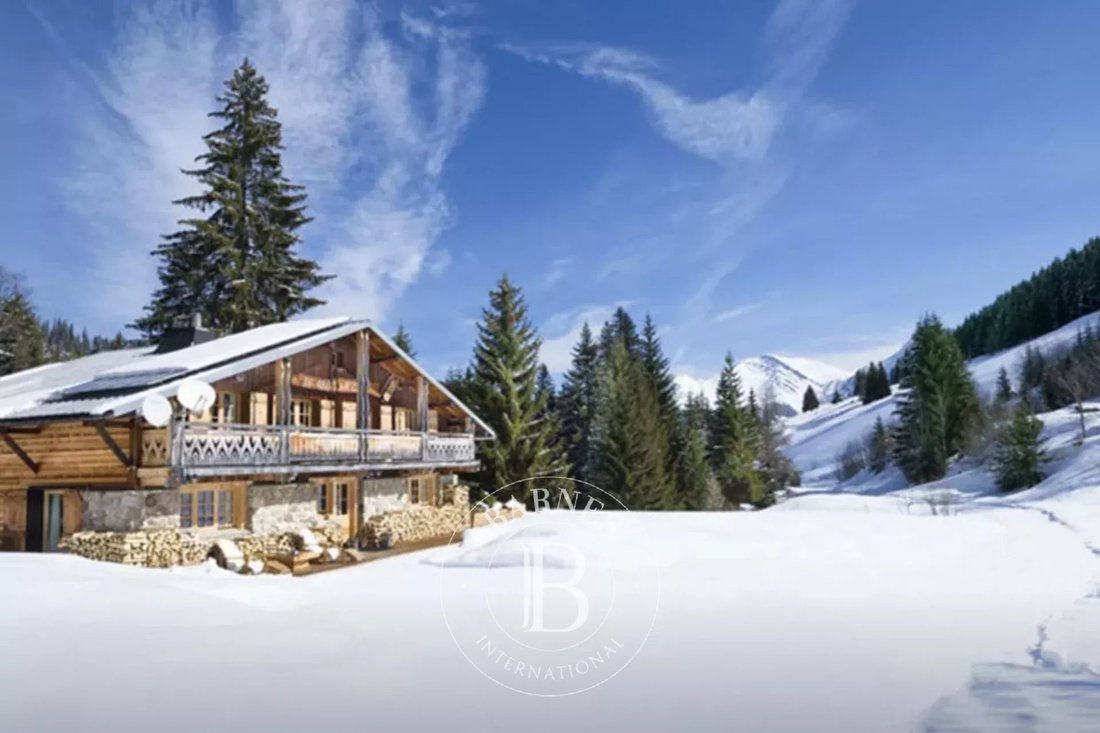 Chalet in Essert-Romand, Auvergne-Rhône-Alpes, France 1 - 15395184