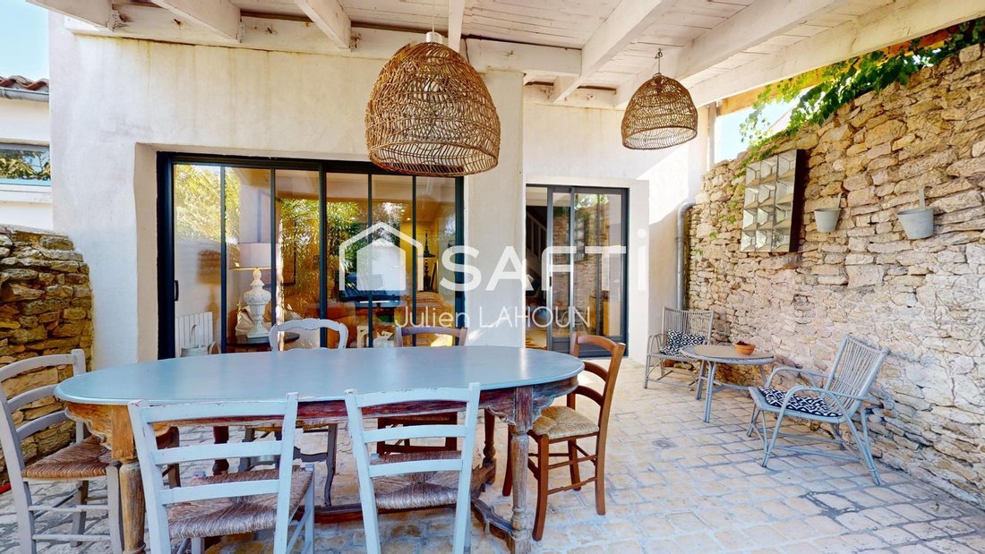 House in La Couarde-sur-Mer, Nouvelle-Aquitaine, France 1 - 16703140