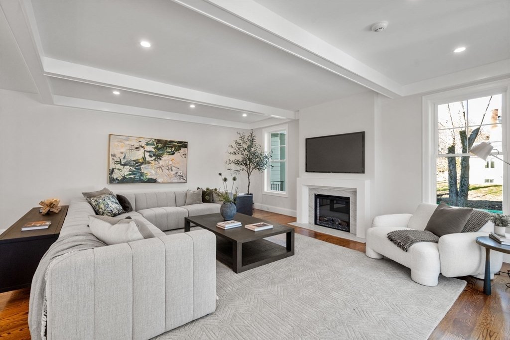 House in Wellesley, Massachusetts, United States 4 - 16544559