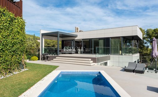 Villa in Castelldefels, Catalonia, Spain 1