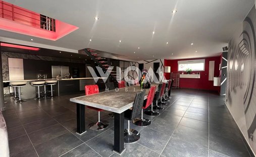 Castle for Sale in Arras, Hauts-de-France, France