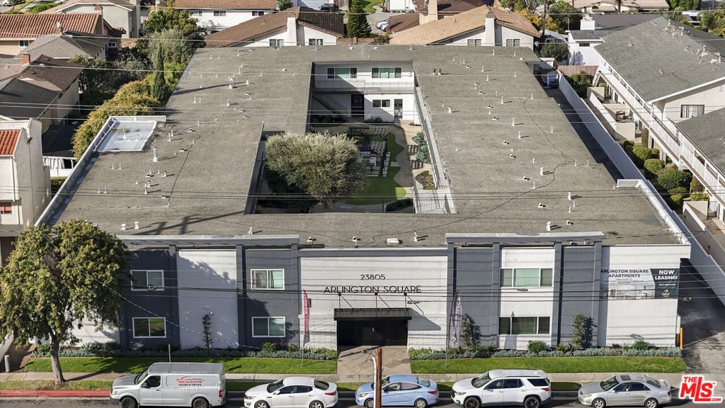 Torrance, California, United States 3 - 16703732