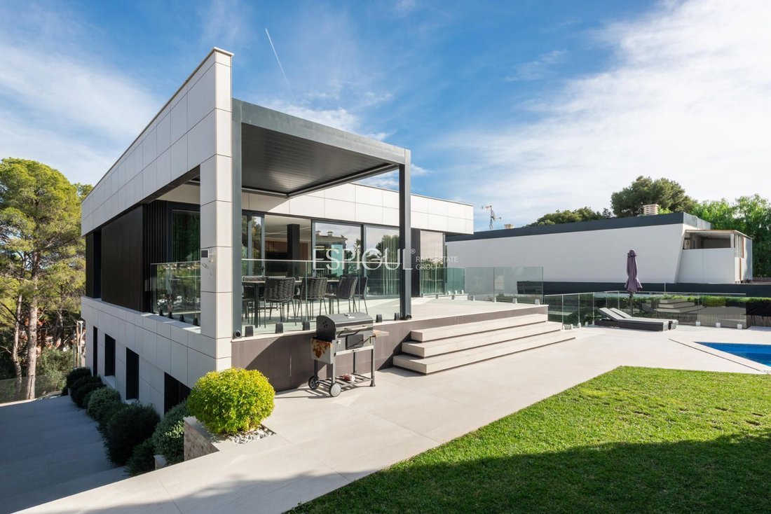 Villa a Castelldefels, Catalogna, Spagna 2 - 16703392