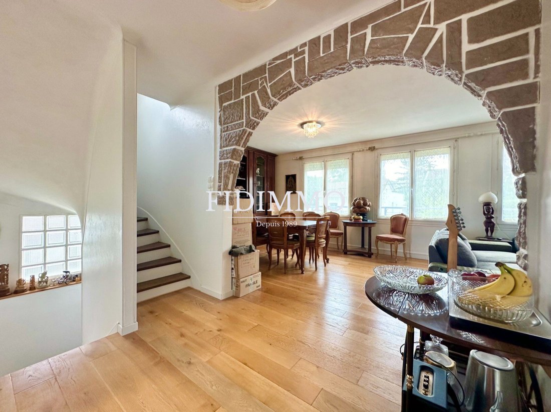 House in Sucy-en-Brie, Ile-de-France, France 2 - 16704974