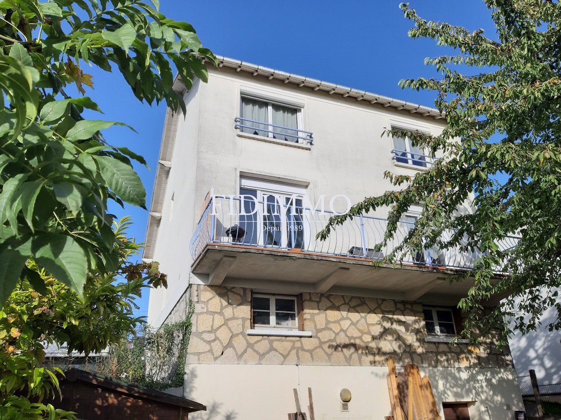 House in Sucy-en-Brie, Ile-de-France, France 1 - 16704974
