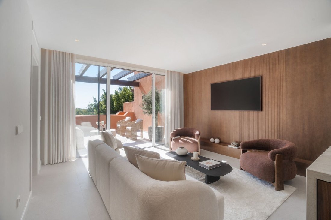 Penthouse in Benahavis, Andalusia, Spain 4 - 16702820