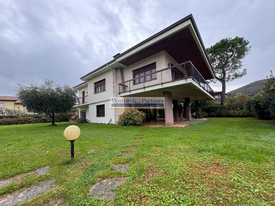 Villa in Gavardo, Lombardy, Italy 2 - 14865505