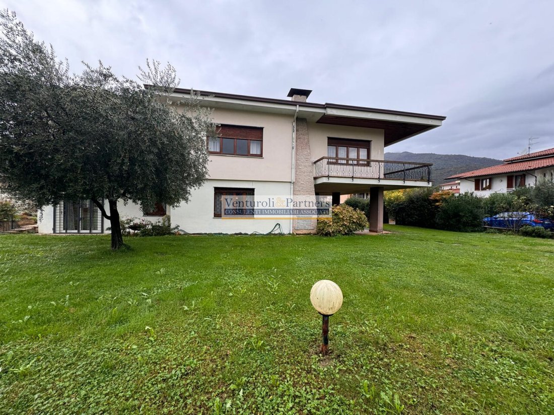 Villa in Gavardo, Lombardy, Italy 3 - 14865505