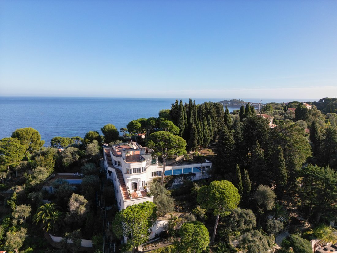 House in Saint-Jean-Cap-Ferrat, Provence-Alpes-Côte d'Azur, France 3 - 16703026