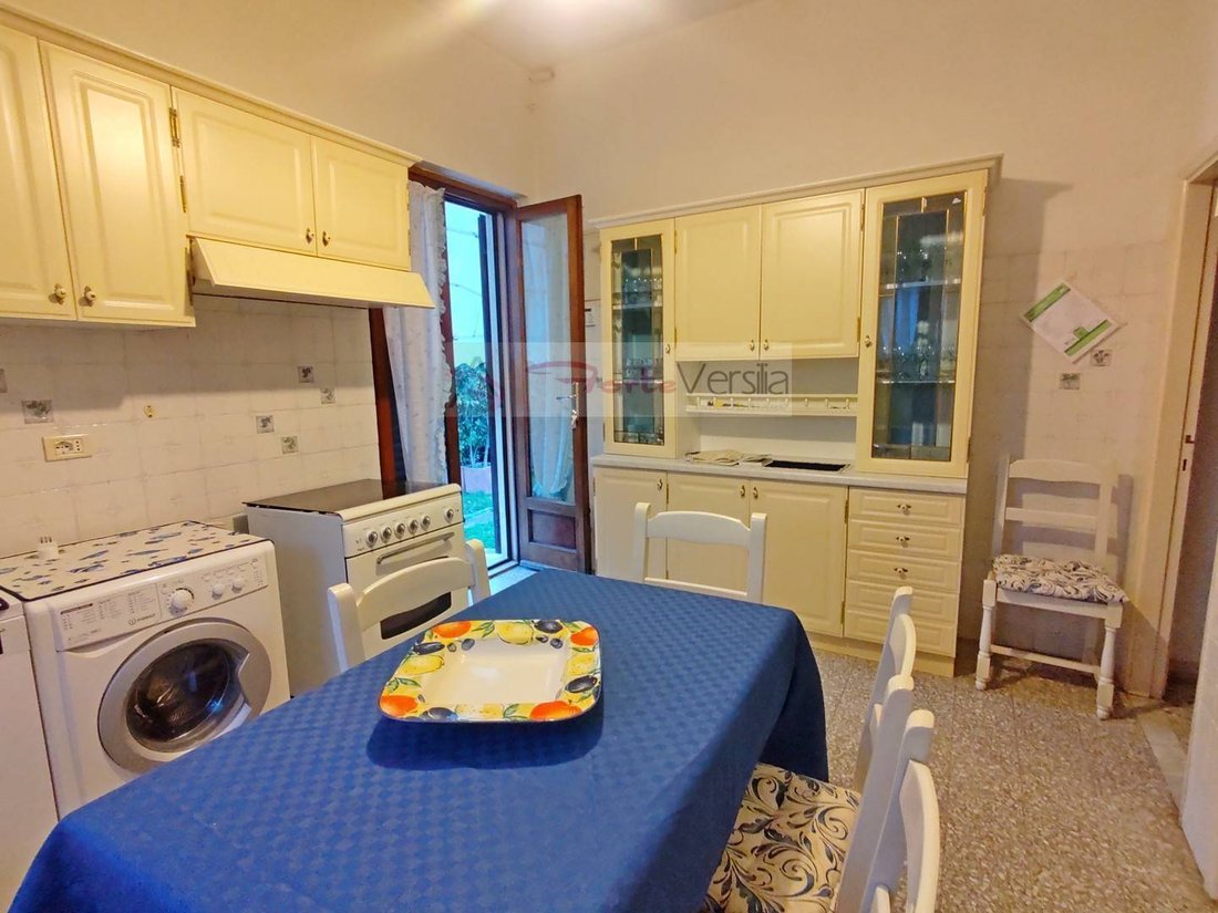 House in Center, Forte dei Marmi, Tuscany 3 - 16704147