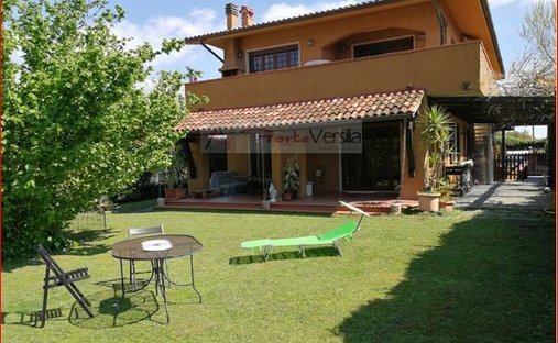 Villa in Center, Forte dei Marmi, Tuscany 1