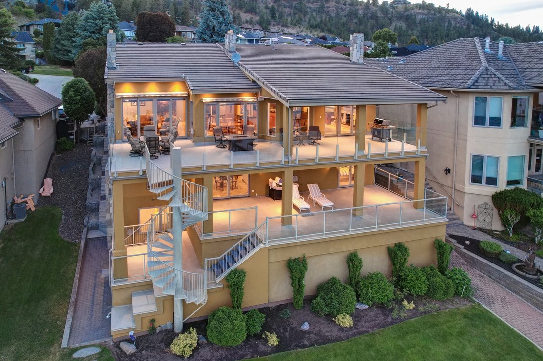 House in West Kelowna, British Columbia, Canada 5 - 16704385