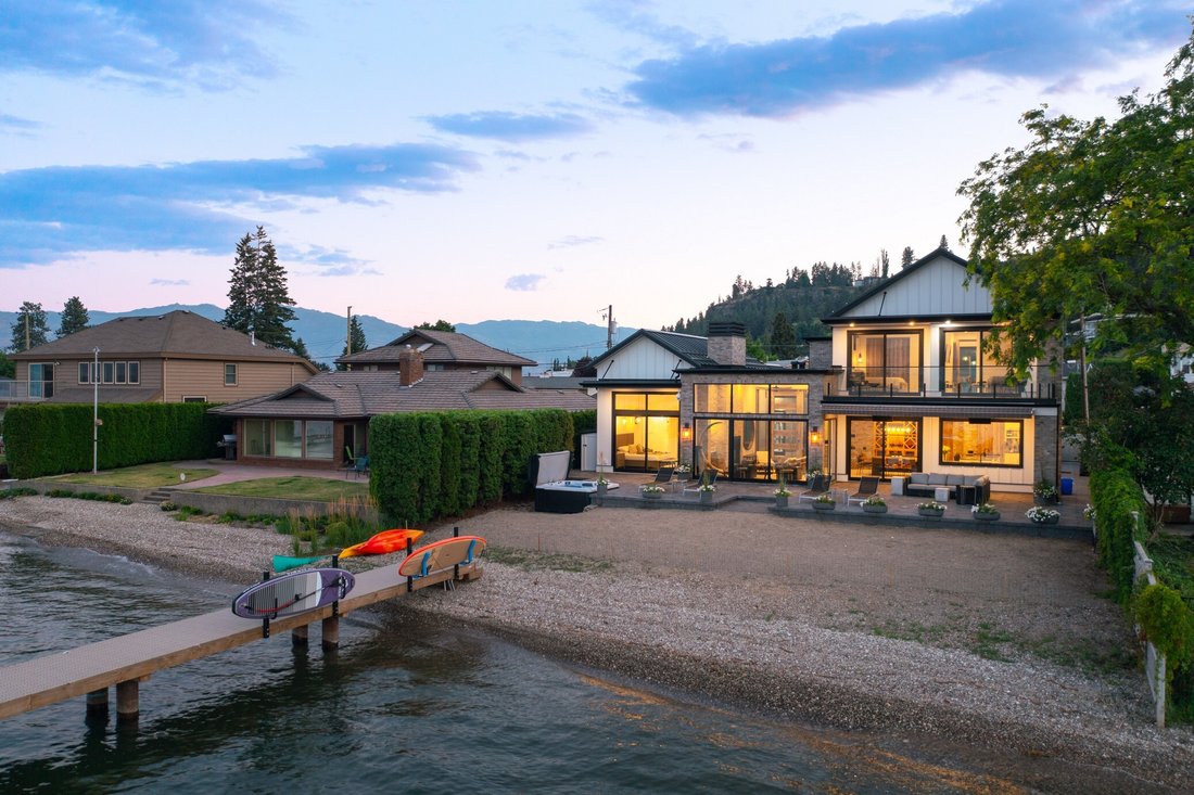 Casa en West Kelowna, Columbia Británica, Canadá 2 - 16704376