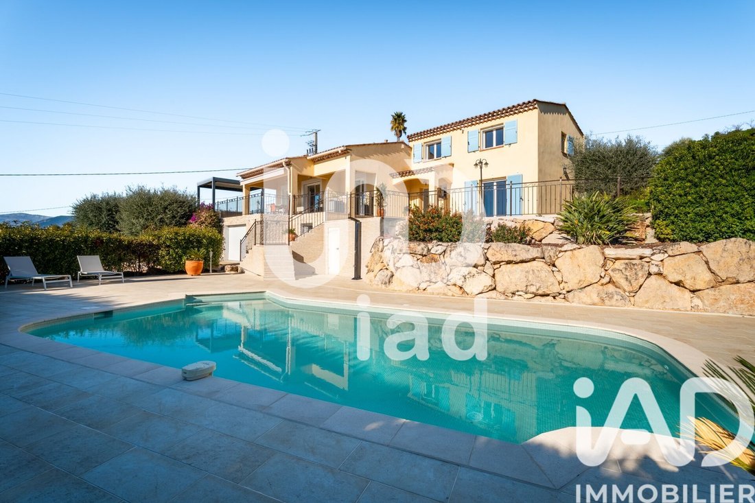 House in Saint-Laurent-du-Var, Provence-Alpes-Côte d'Azur, France 2 - 16705185