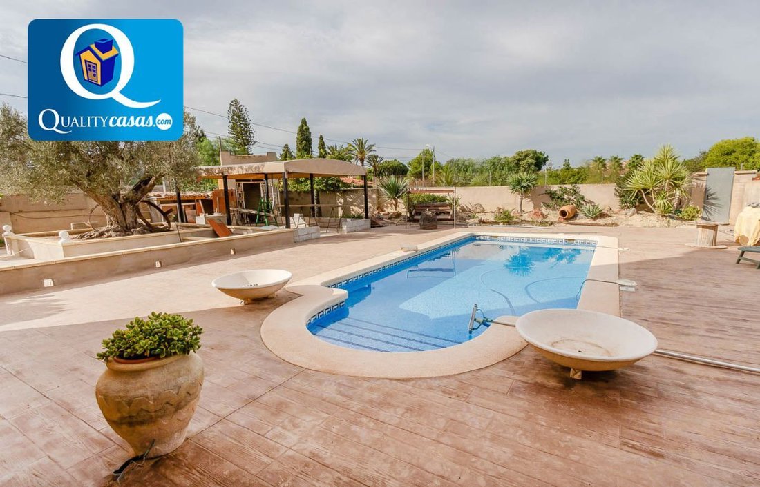 Villa in Alicante, Valencian Community, Spain 1 - 16705377