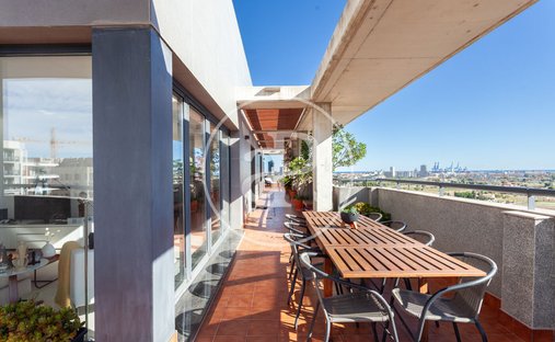 Penthouse in Quatre Carreres, Valencia, Spain 1
