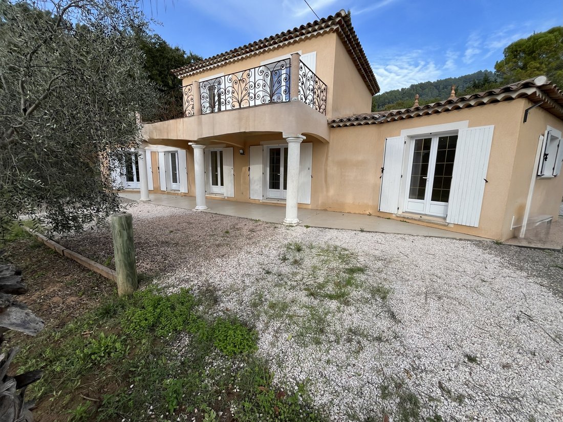 Villa in La Motte, Provence-Alpes-Côte d'Azur, France 1 - 16648366
