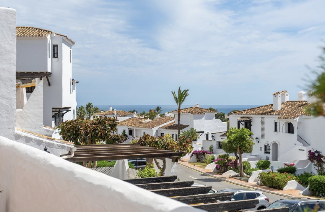 Apartamento en Nueva Andalucía, Marbella, España 1 - 16705474