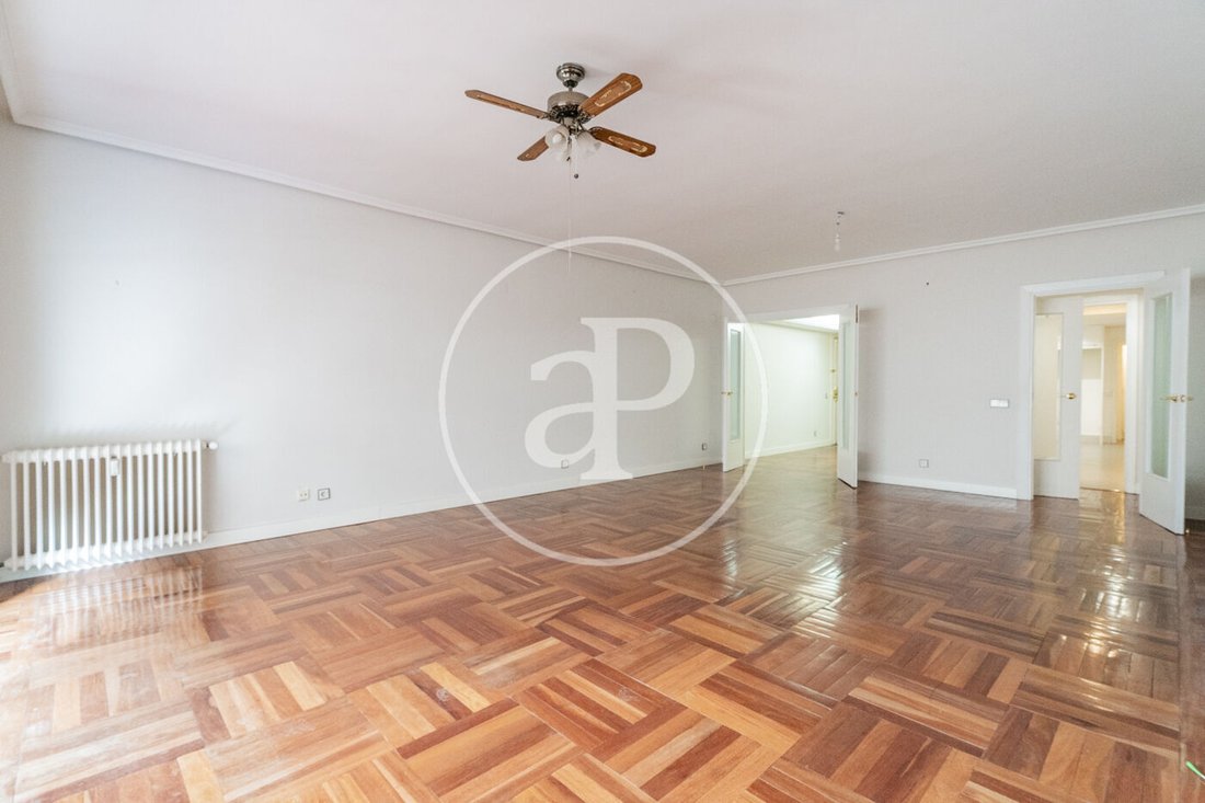 Apartment in Chamberi, Madrid, Spain 4 - 16705547
