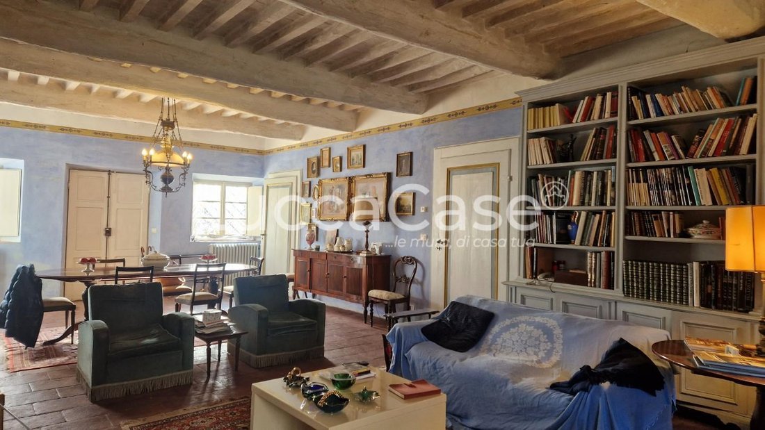 Villa in Borgo a Mozzano, Tuscany, Italy 2 - 16705302