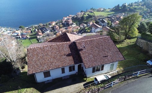 Villa à Saliana, Lombardie, Italie 1