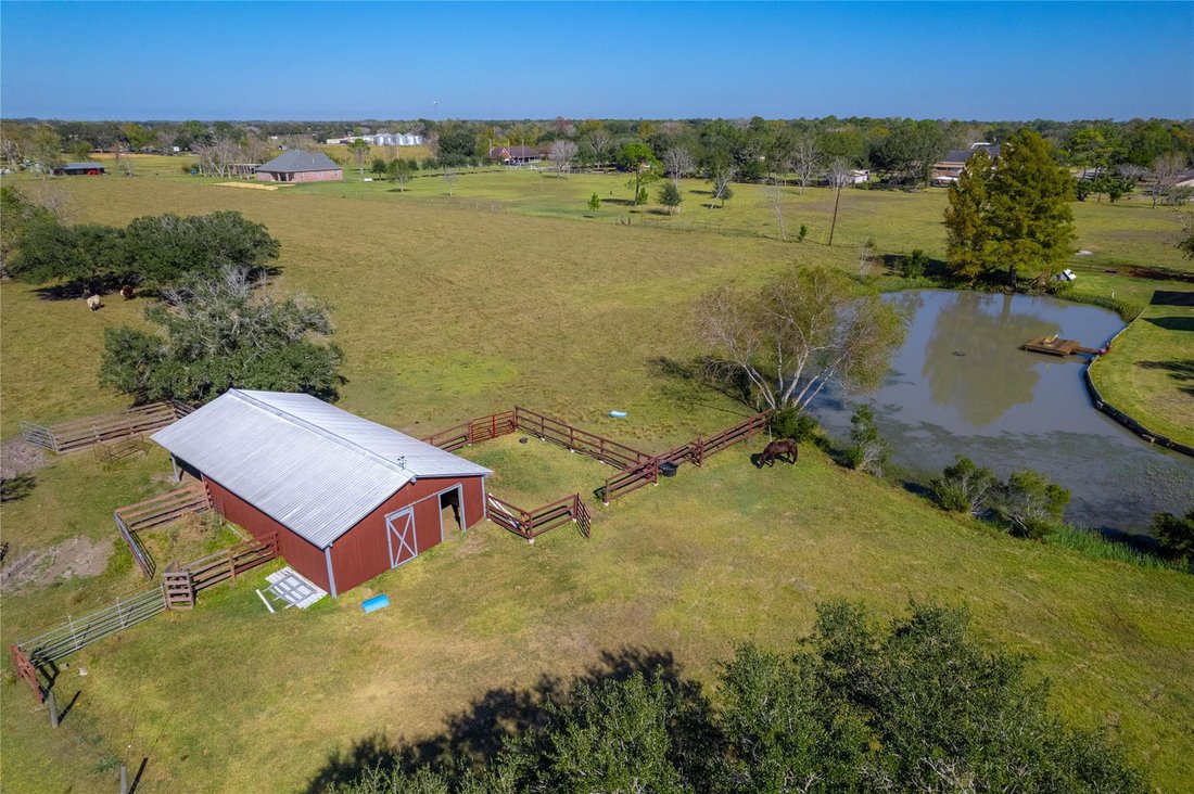 House in Alvin, Texas, United States 3 - 16705675