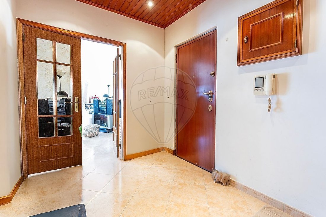 Apartment in Algueirao-Mem Martins, Lisbon, Portugal 3 - 16705709