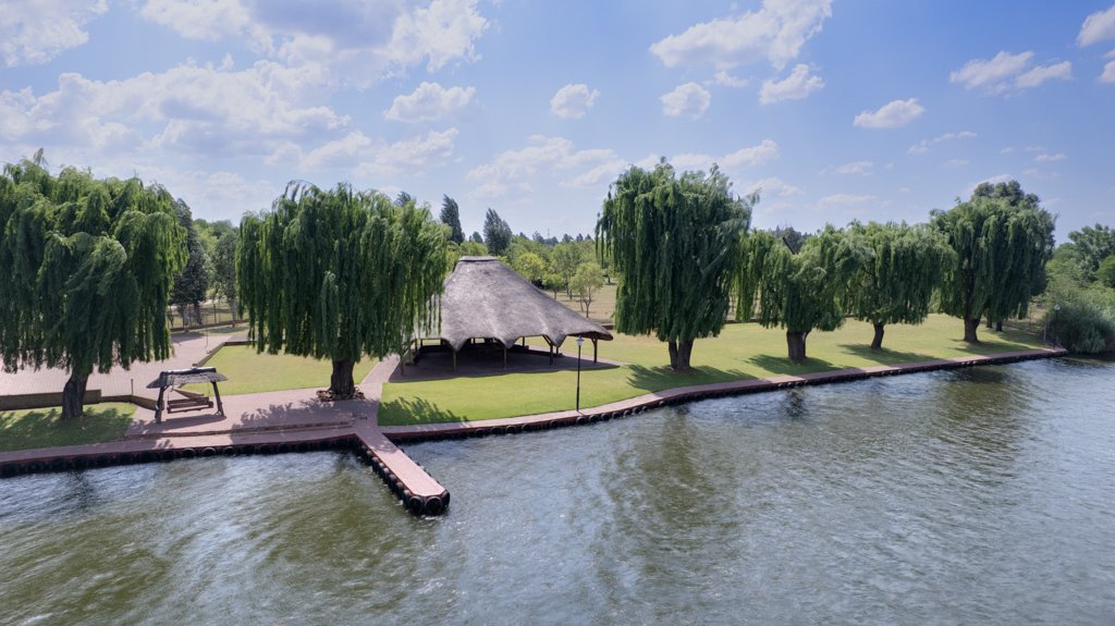 House in Vanderbijlpark, Free State, South Africa 5 - 16706345