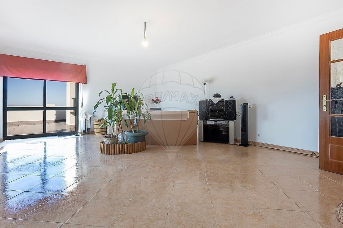 Apartment in Algueirao-Mem Martins, Lisbon, Portugal 4 - 16705709