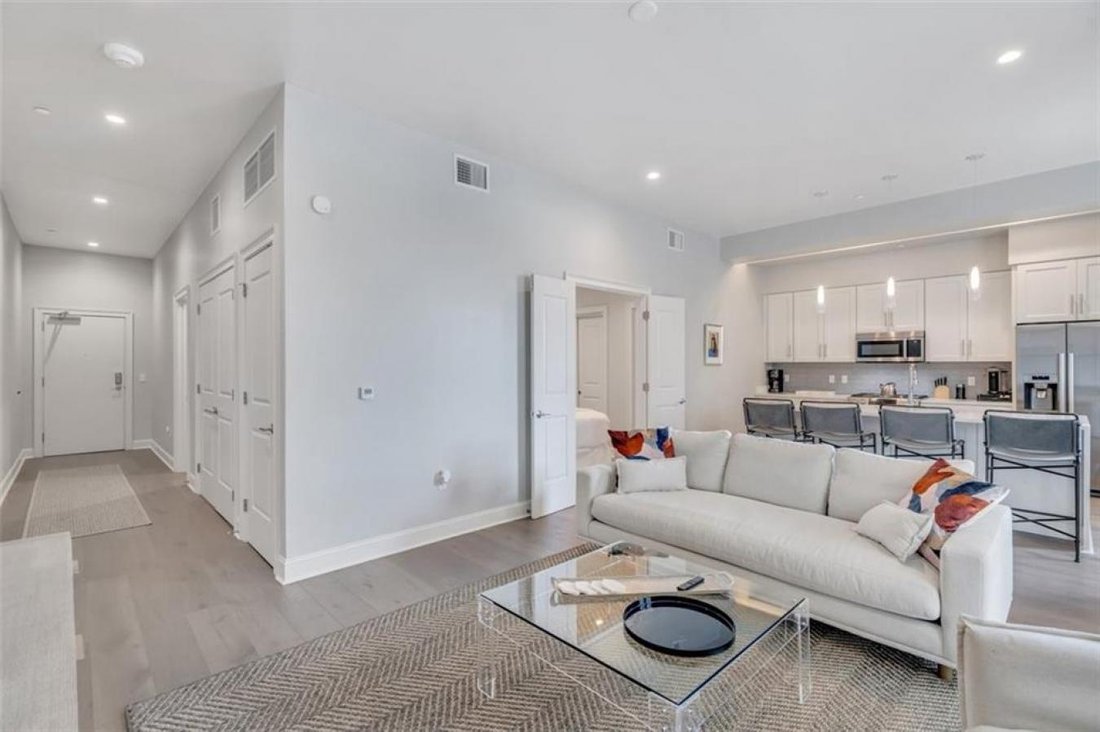 Condo in New Orleans, Louisiana, United States 5 - 16705733