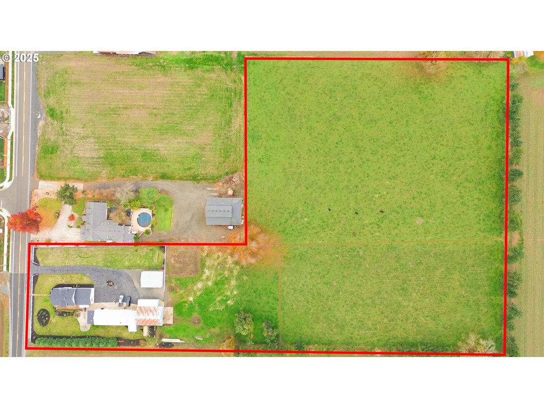 Farm Ranch in Mount Angel, Oregon, United States 2 - 16705847