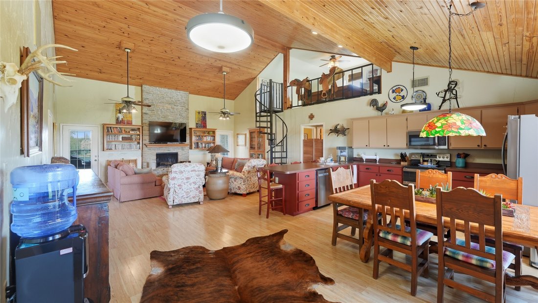 Farm Ranch in De Leon, Texas, United States 4 - 16705901