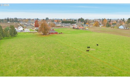 Farm Ranch in Mount Angel, Oregon, United States 1