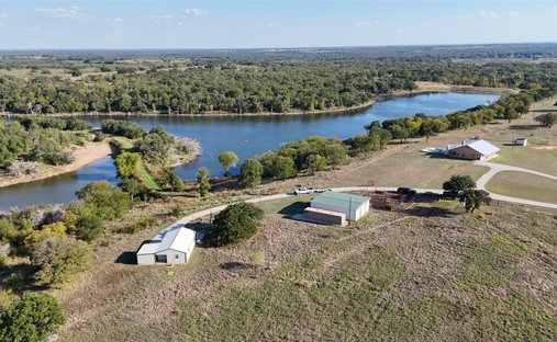 Azienda agricola a De Leon, Texas, Stati Uniti 1