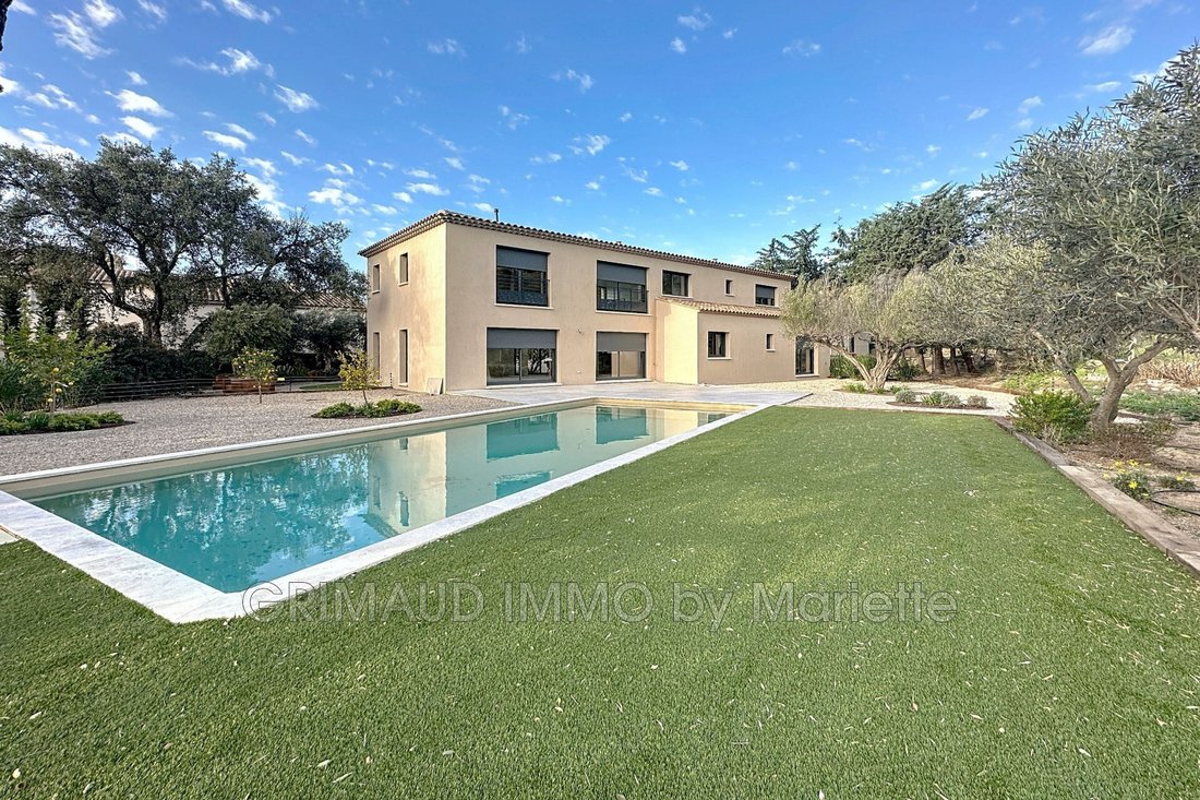 Villa in Le Plan-de-la-Tour, Provence-Alpes-Côte d'Azur, France 1 - 14530449