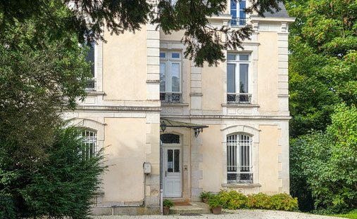 Castle for Sale in Chaumont, Grand Est, France