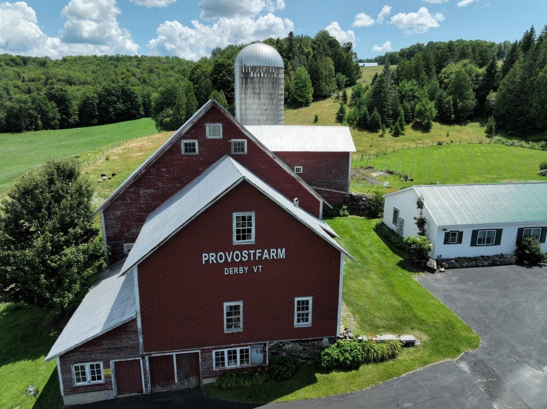 Derby, Vermont, United States 3 - 16707957