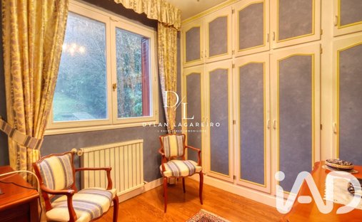 Castle for Sale in Saint-Leu-la-Forêt, Île-de-France, France