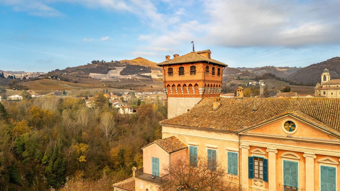 Castle in Bubbio, Piedmont, Italy 3 - 16652879