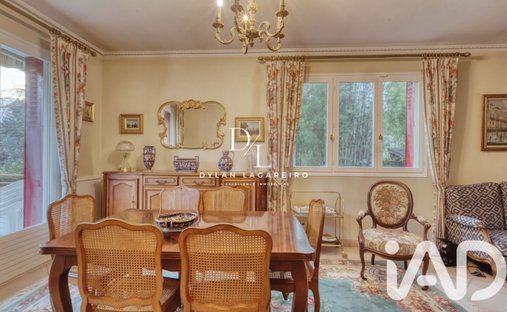 Castle for Sale in Saint-Leu-la-Forêt, Île-de-France, France