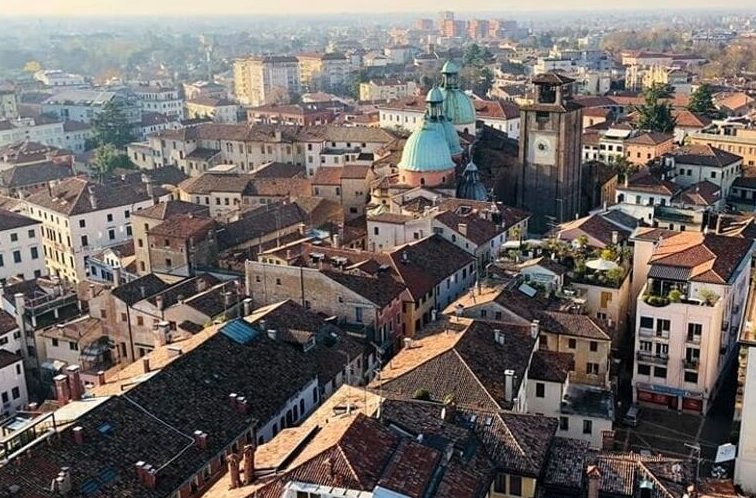 Apartment in Cathedral - Piazza dei Signori, Treviso, Italy 1 - 16706937