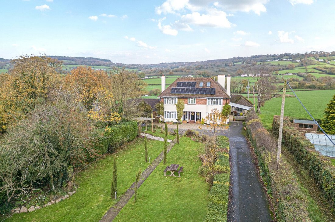 House in Hemyock, England 2 - 16708310