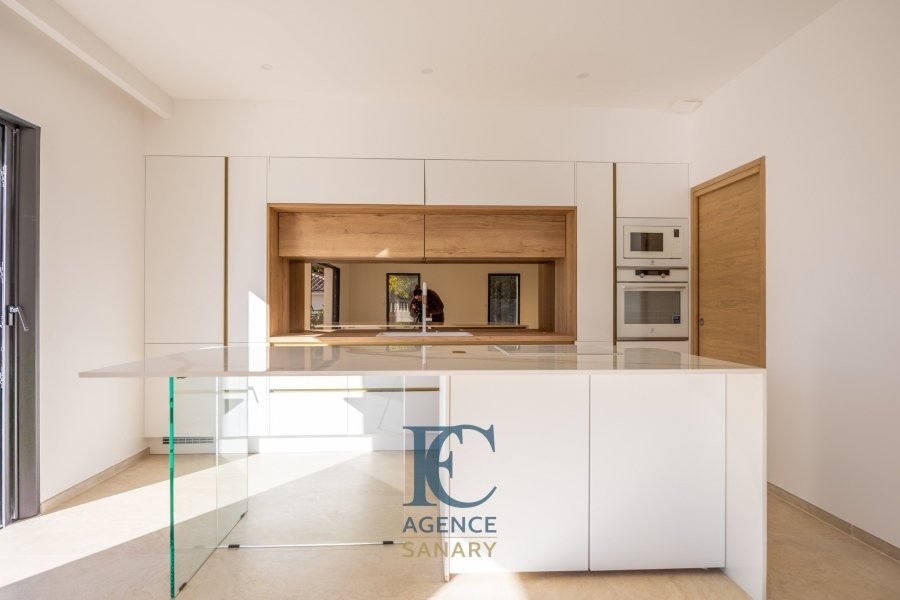 House in Sanary-sur-Mer, Provence-Alpes-Côte d'Azur, France 3 - 16708429