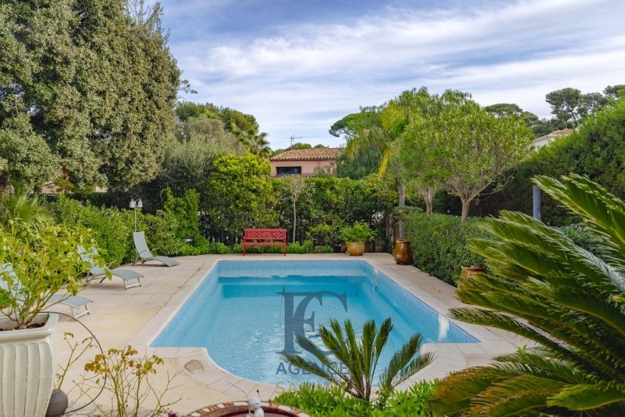 House in Sanary-sur-Mer, Provence-Alpes-Côte d'Azur, France 3 - 16708436