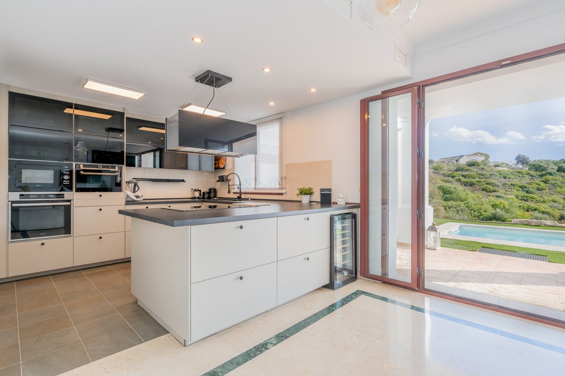 Townhouse in Casares, Andalusia, Spain 2 - 16709911