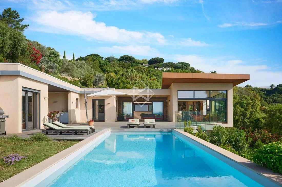 Villa à La Croix-Valmer, Provence-Alpes-Côte d'Azur, France 3 - 15509566